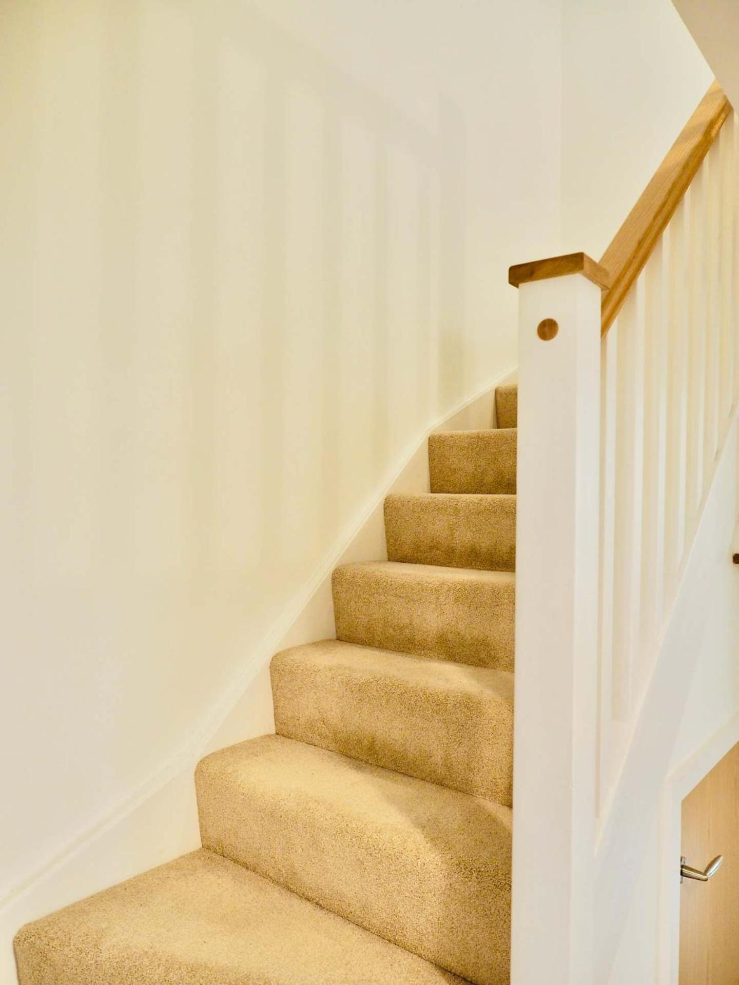 Stylish New Build With Garden And Free Parking Holiday home