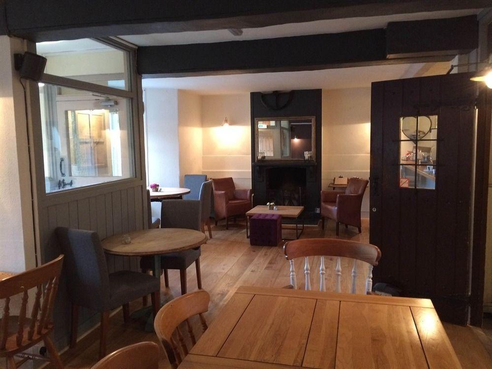 The Hatch Bed & Breakfast 4*