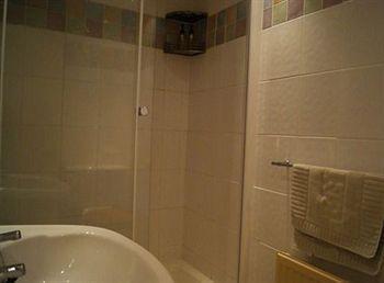 New 4* Taunton
