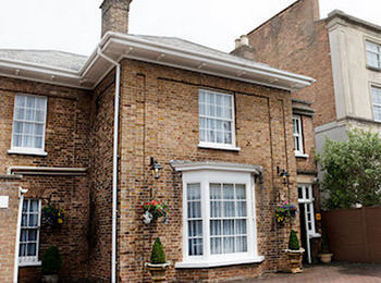 Brookfield House 4* Taunton