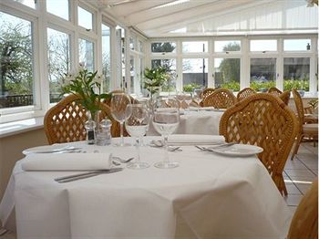 Ash House Hotel *