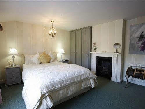Beaufort - Location & Free Parking Taunton