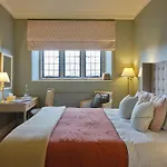 Castle Hotel