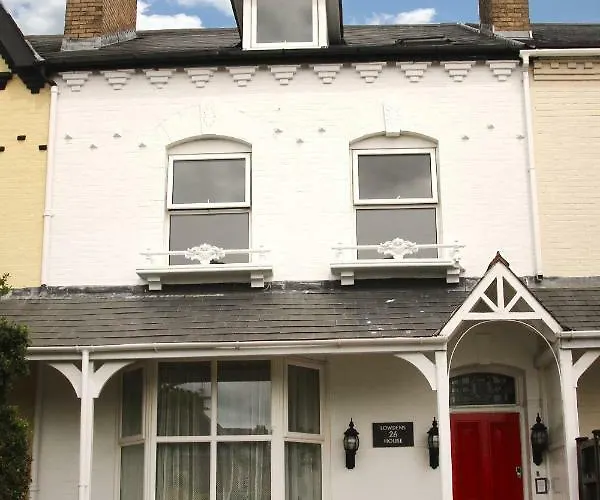 Lowdens Guest House