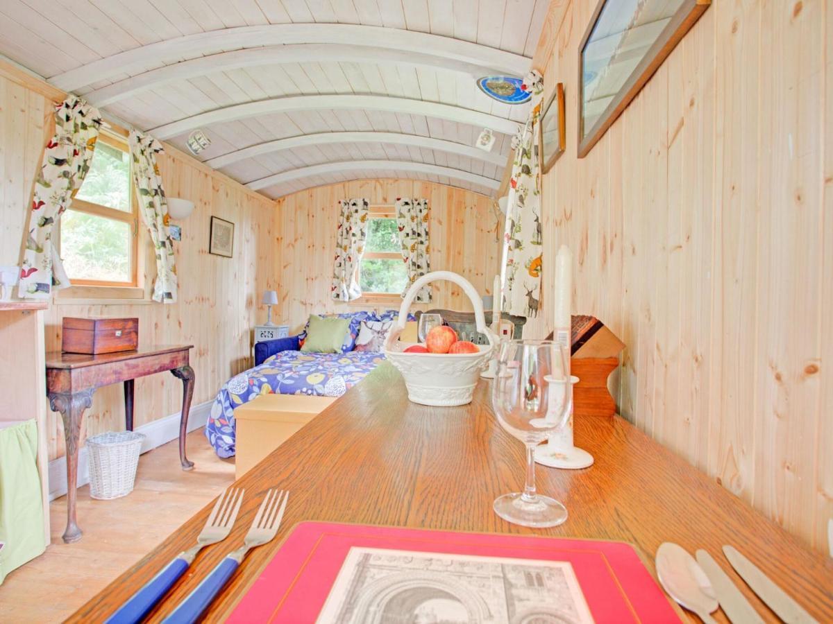 Hill View With Garden Holiday home Taunton