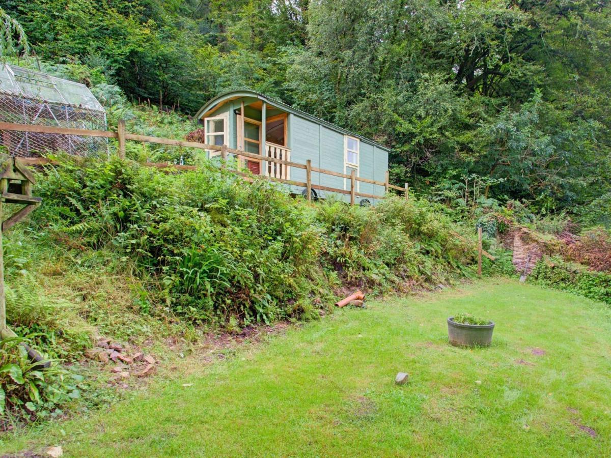 Hill View With Garden *