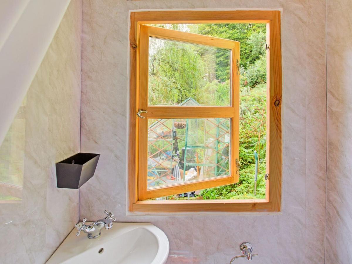 Hill View With Garden Holiday home