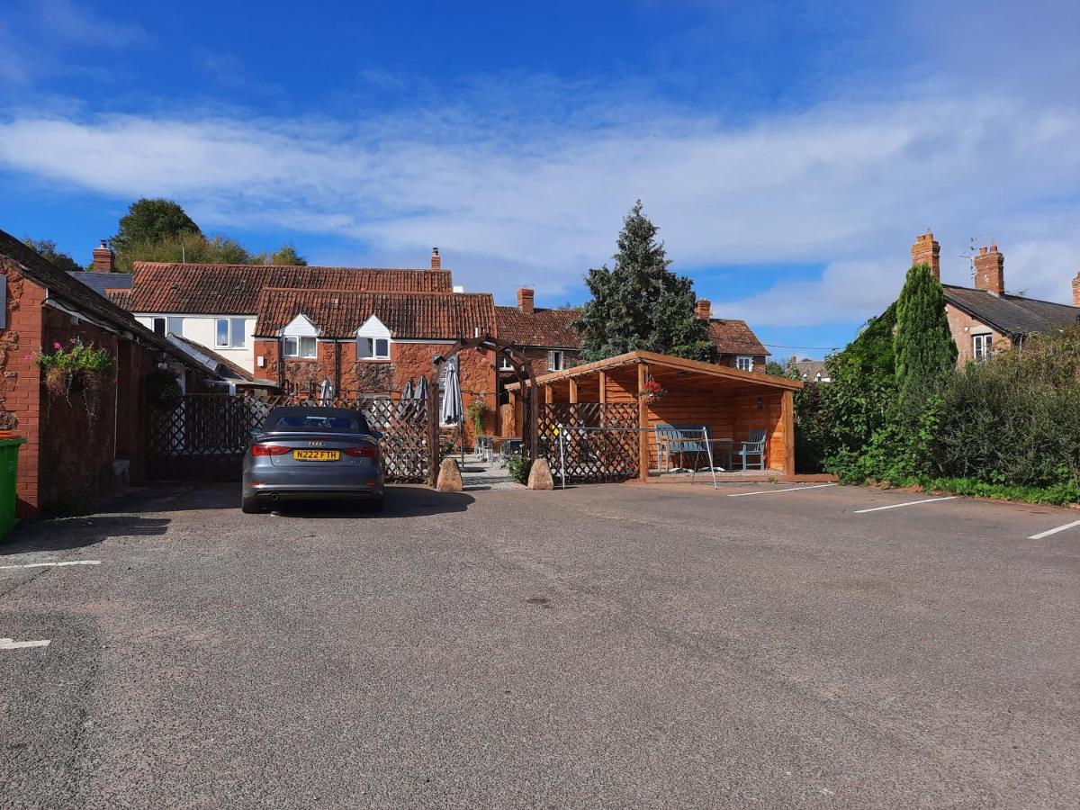 Inn The New Halse Taunton