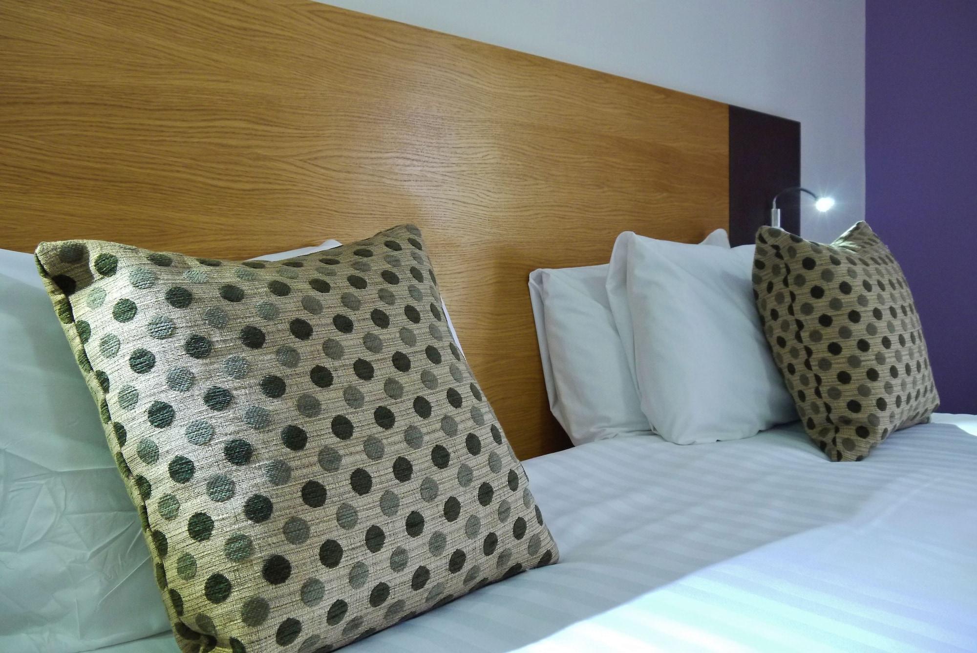 Hotel The Corner House 3*