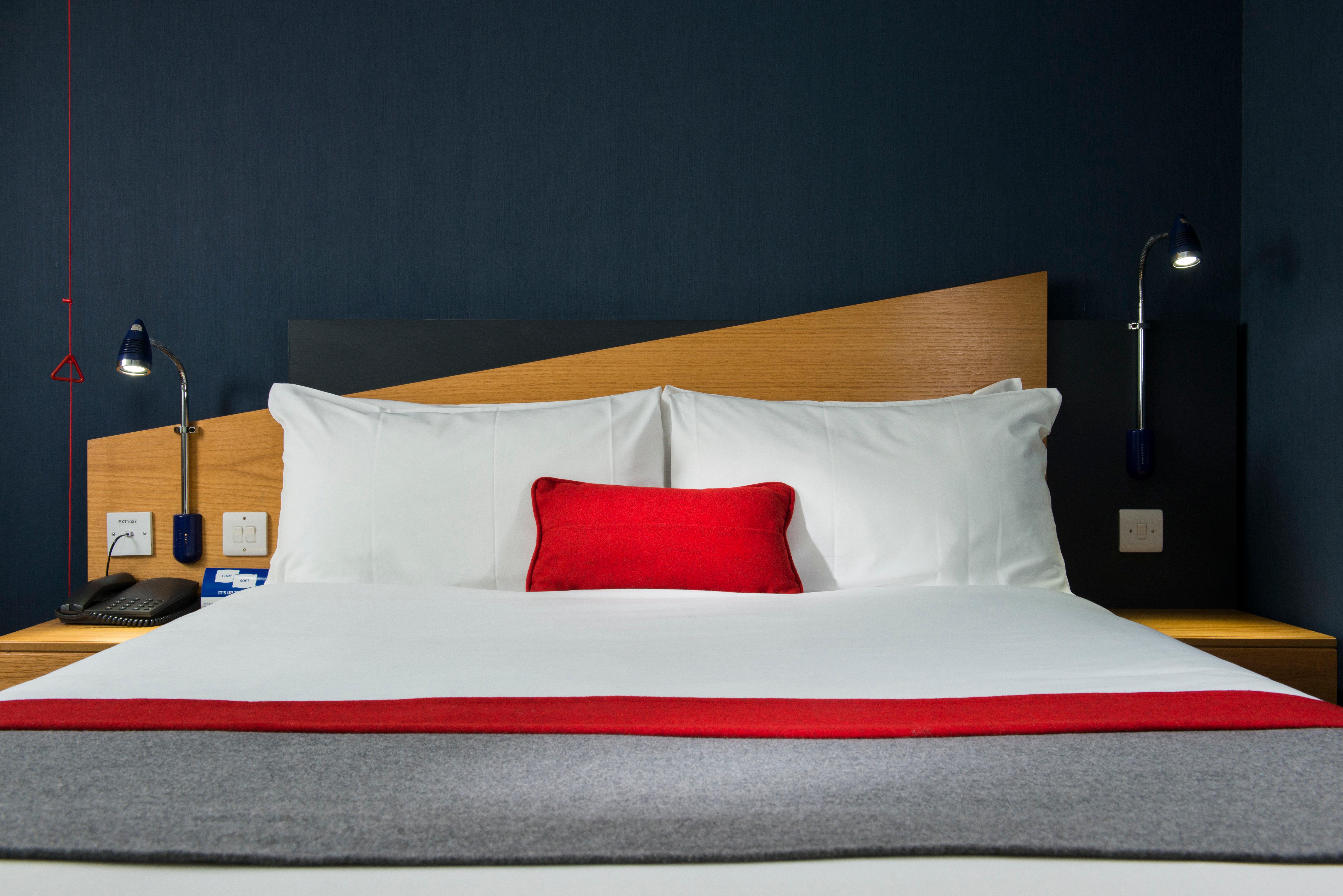 Hotel Express East By Ihg