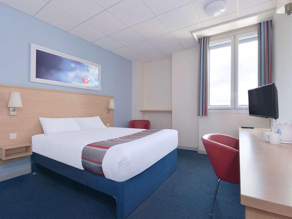 Travelodge 3* Taunton