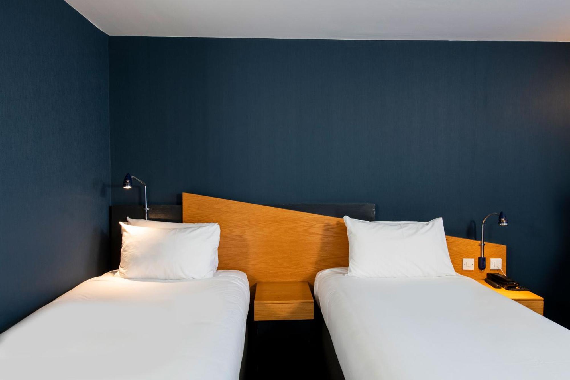 Express East By Ihg Taunton