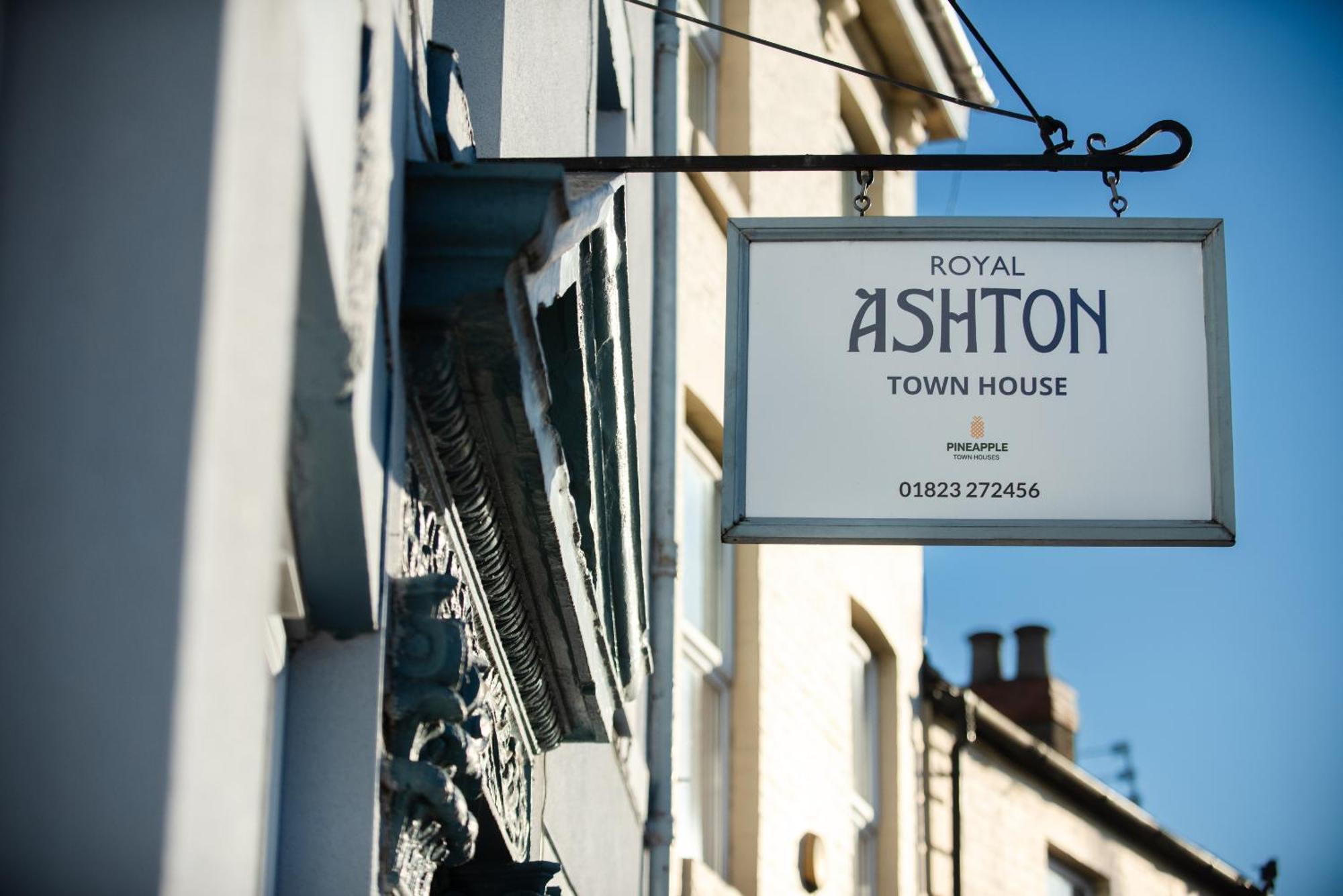 Hotel Royal Ashton Townhouse -