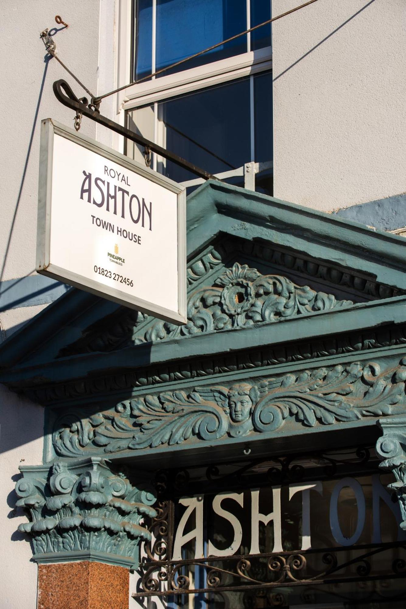 Royal Ashton Townhouse - Hotel Taunton