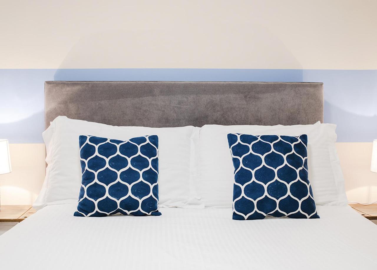 Royal Ashton Townhouse - 2*