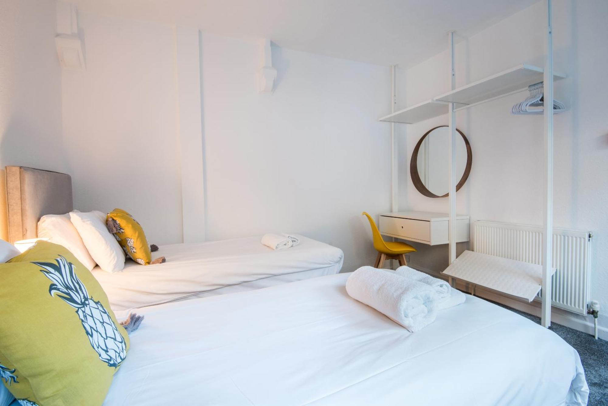 Royal Ashton Townhouse - 2* Taunton