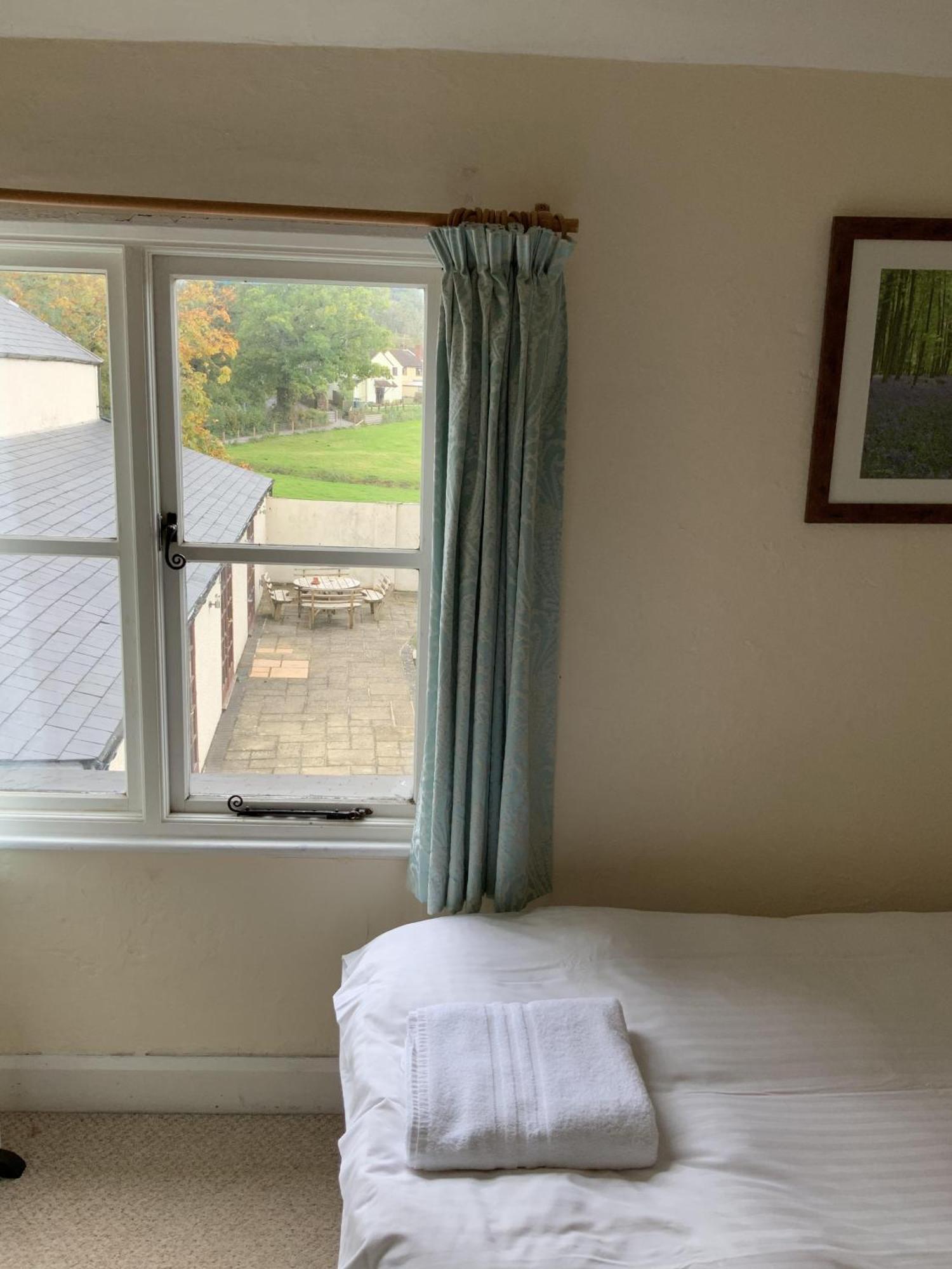 Inn The Carew Arms 3*