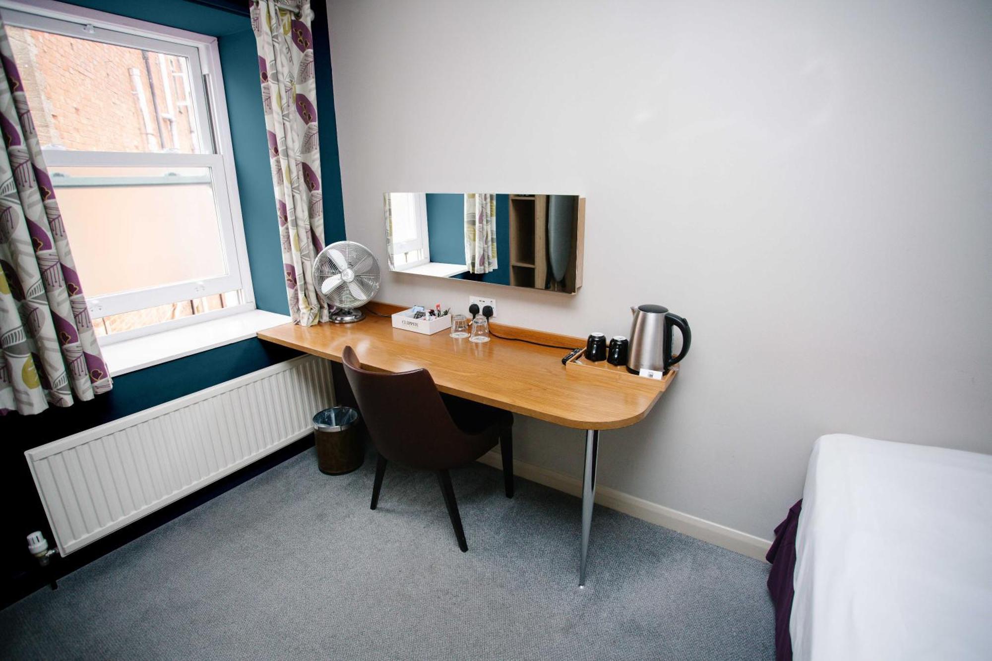 The Corner House Hotel 3*