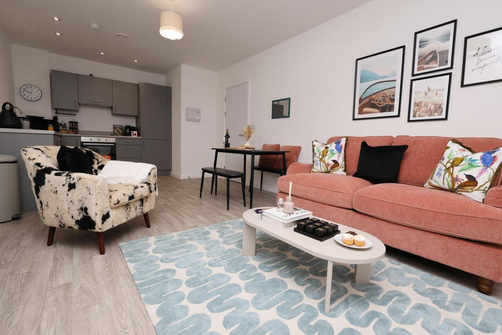 Sleek 1-bed In Core Apartment *