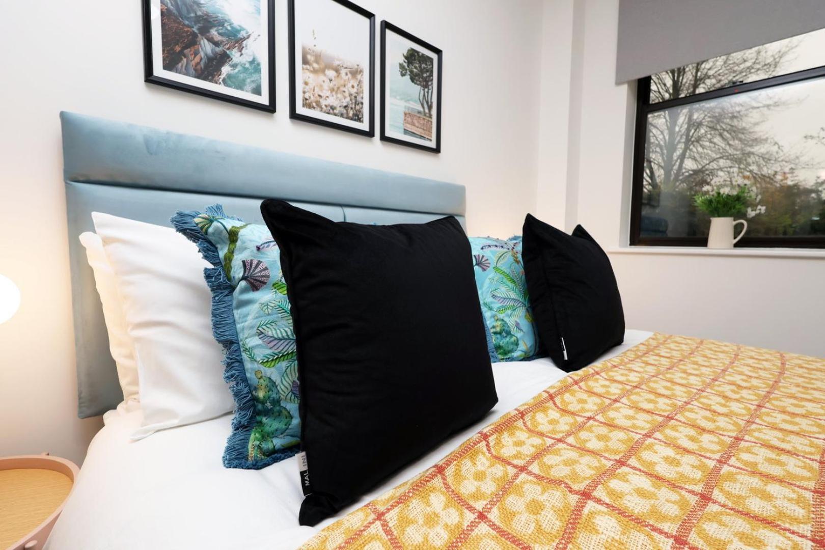 Sleek 1-bed In Core Apartment *