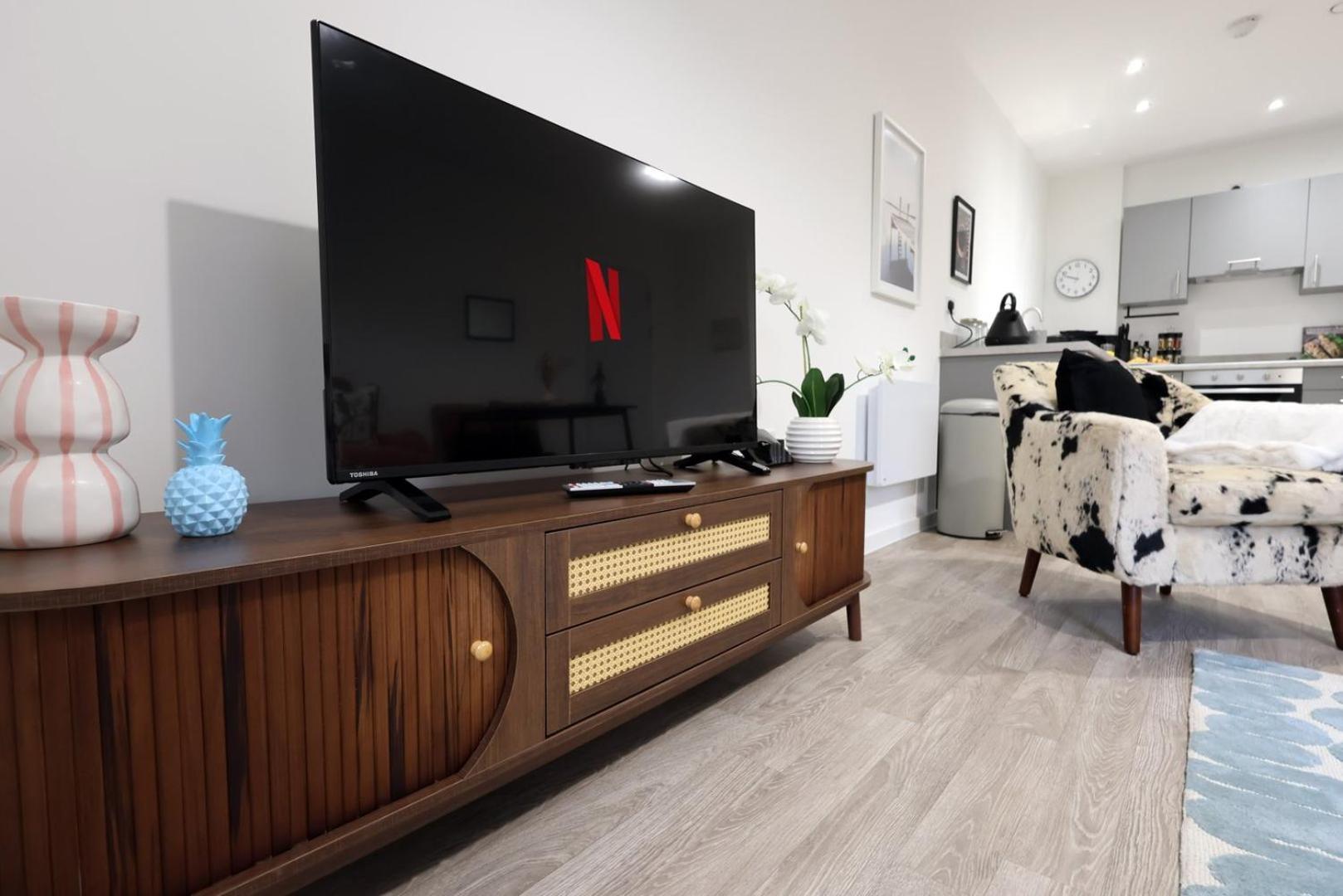Sleek 1-bed In Core Apartment