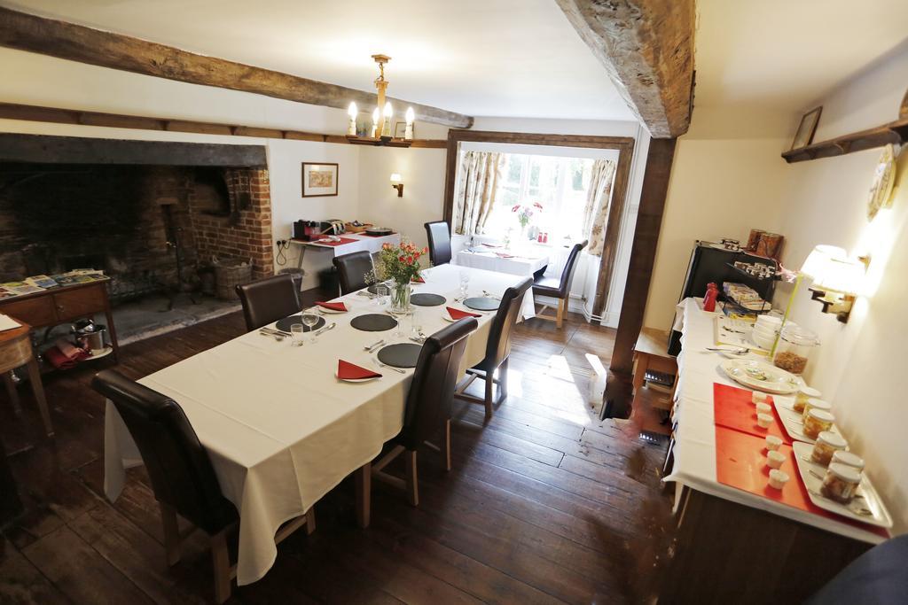 Bed & Breakfast Langaller Manor House 3*