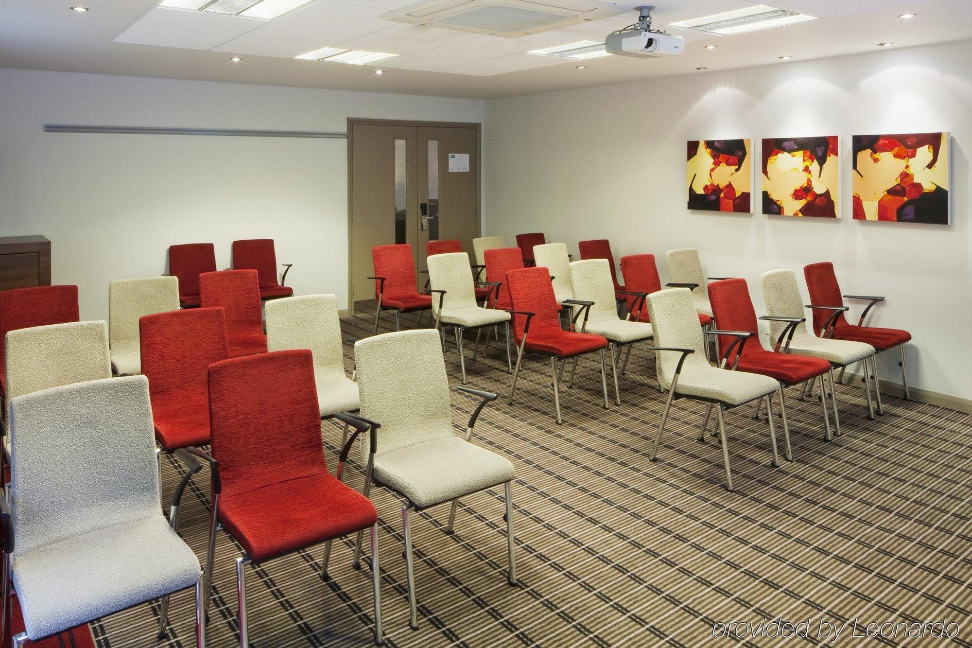 Hotel Express East By Ihg Taunton