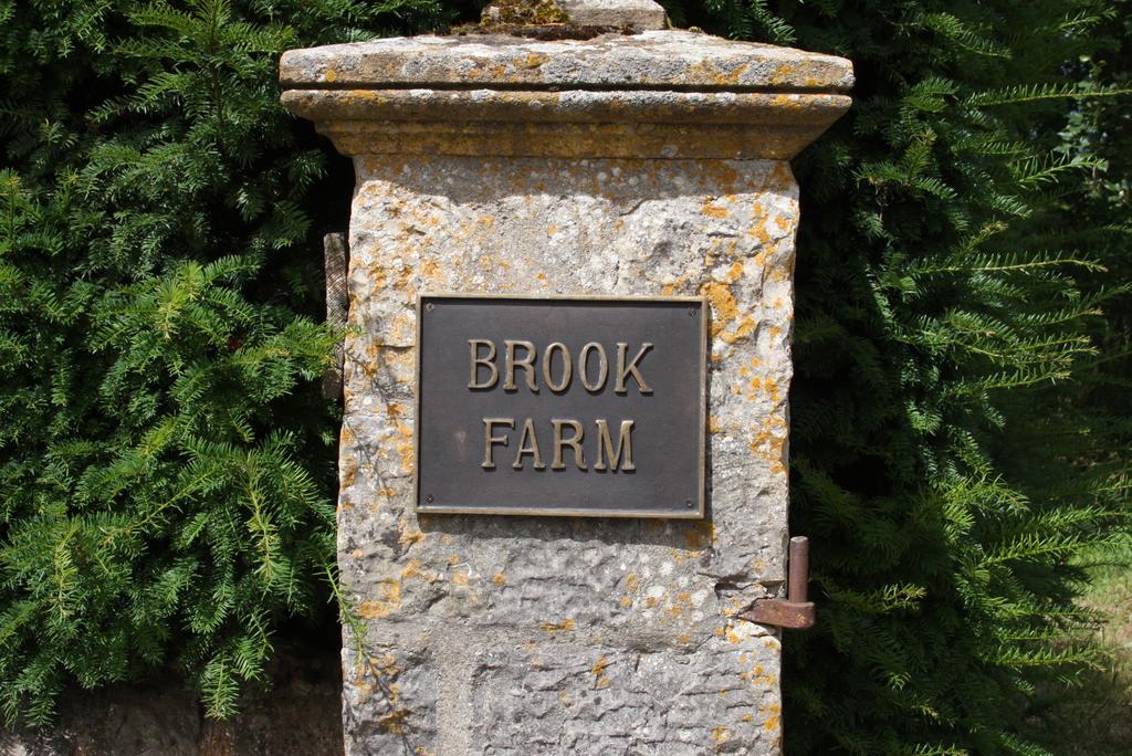Brook Farm 3*