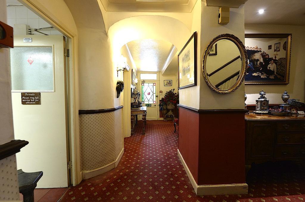 Meryan House
