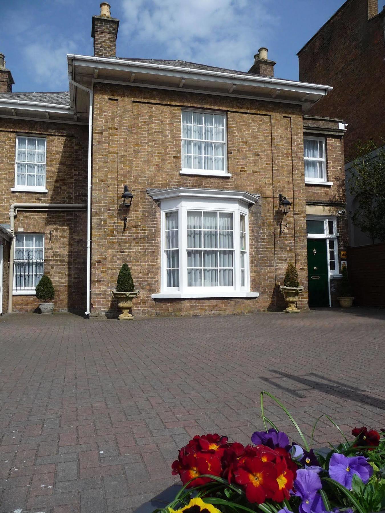Brookfield House Guest house