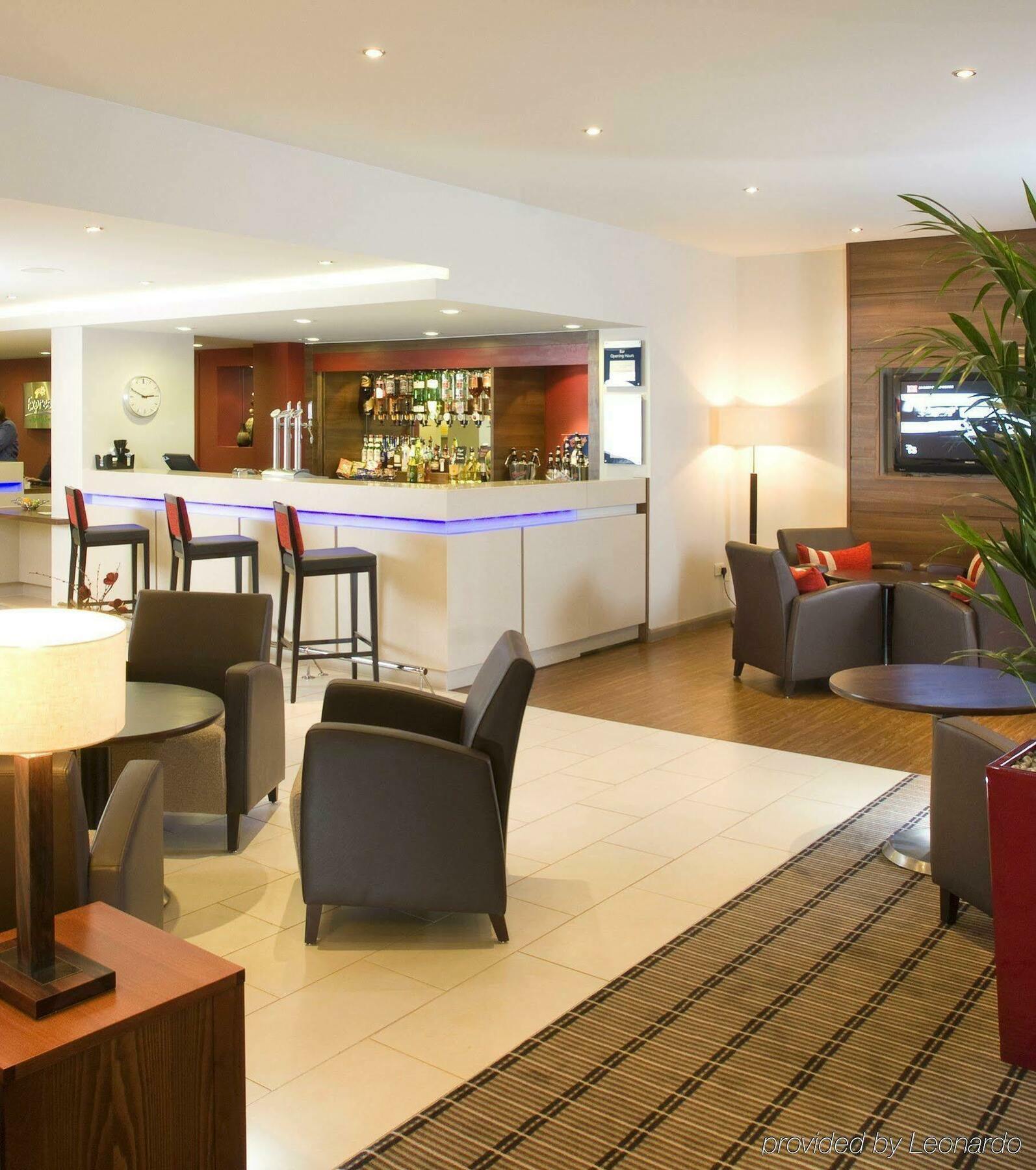 Hotel Express East By Ihg
