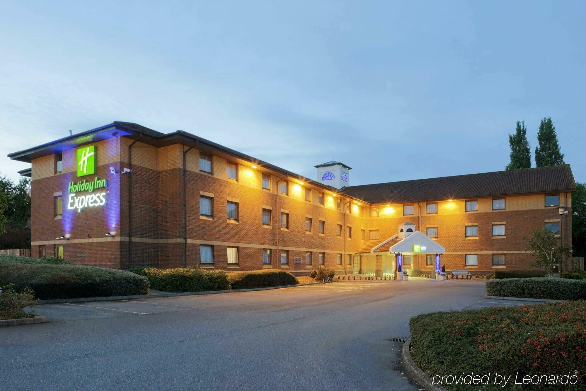 Hotel Express East By Ihg
