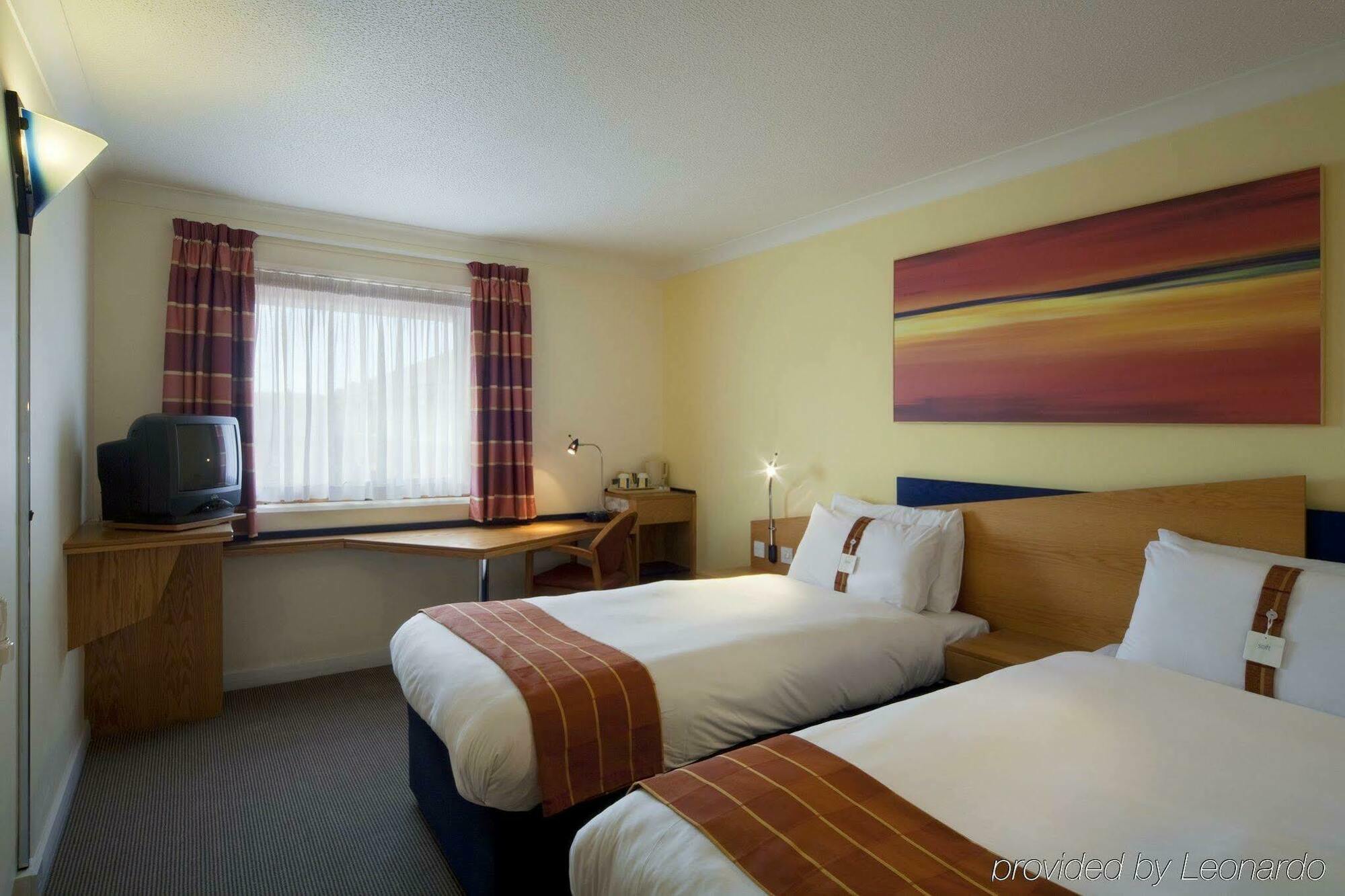 Express East By Ihg Hotel Taunton