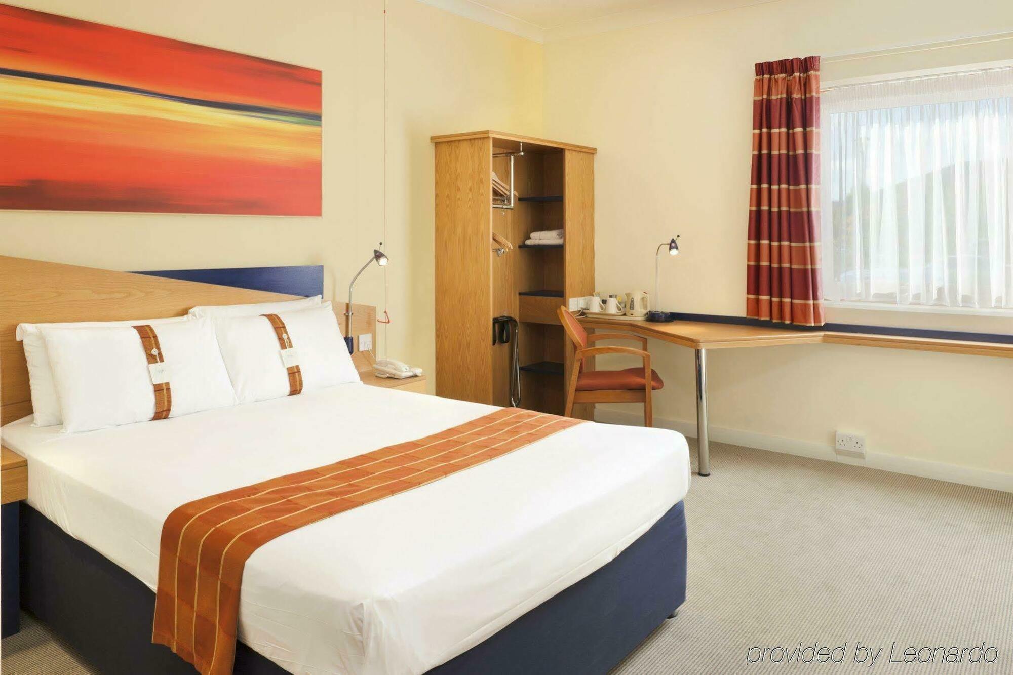 Hotel Express East By Ihg Taunton