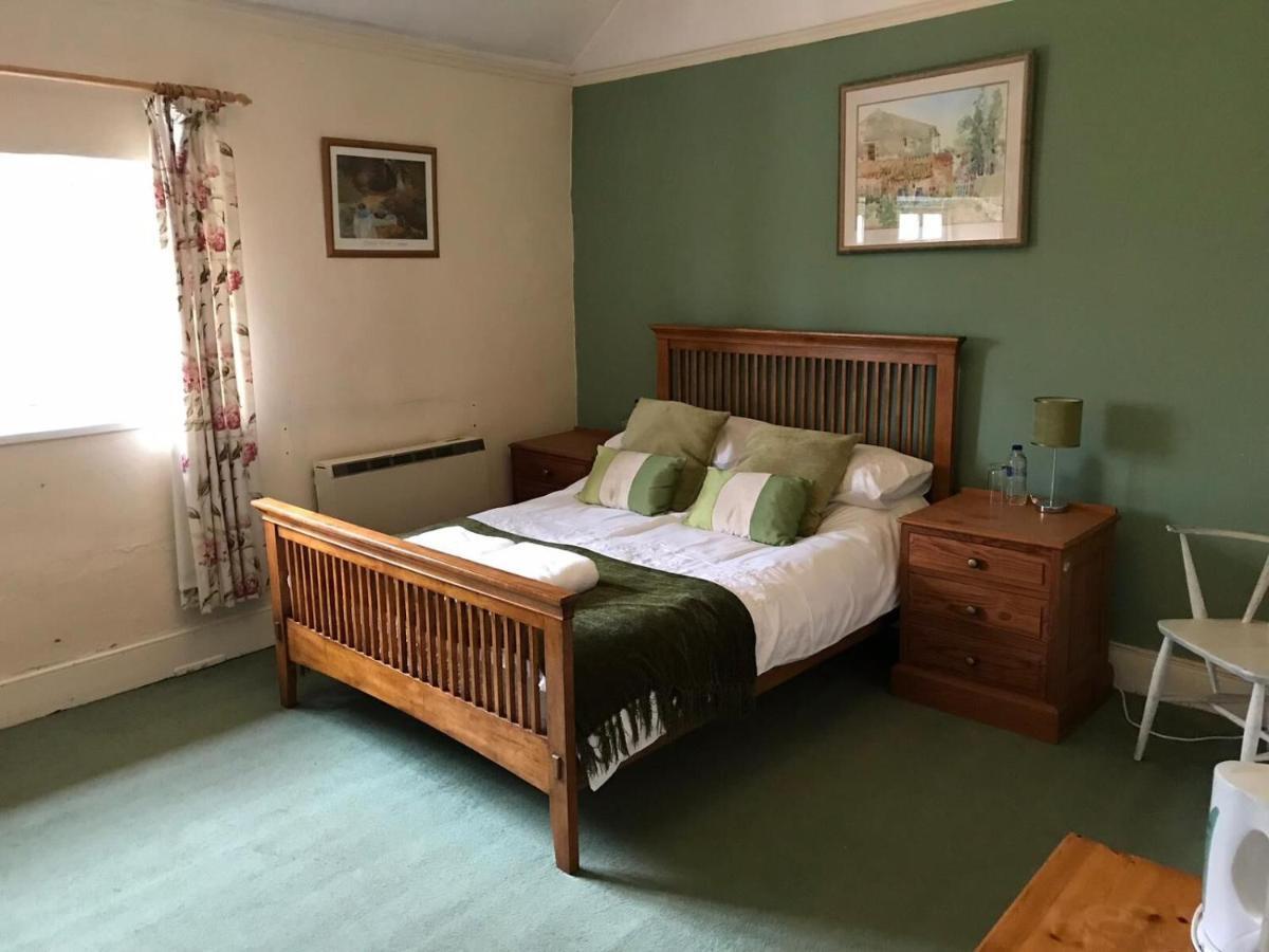 Inn The Carew Arms Taunton